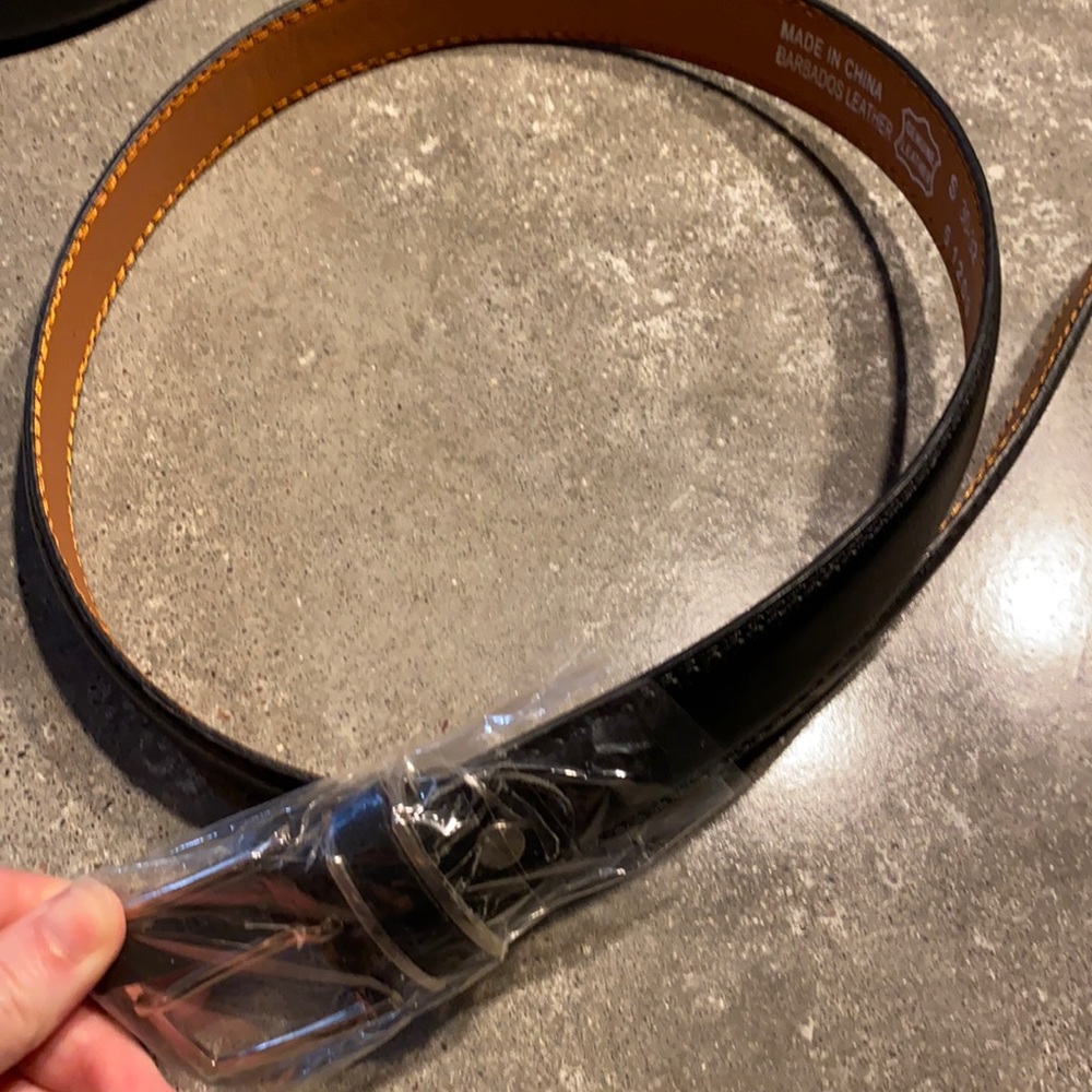 Mens dress belt new size 30-32